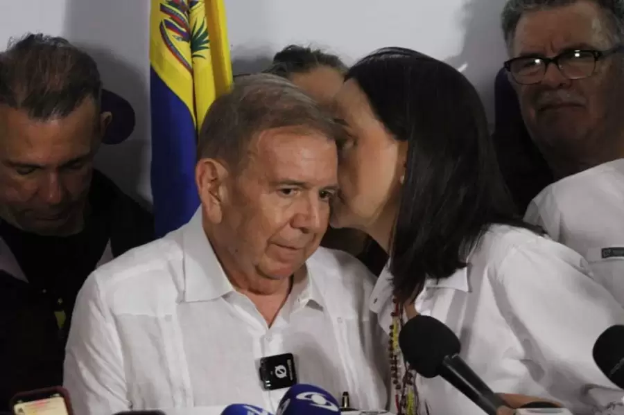 Edmundo González Urrutia con María Corina Machado/