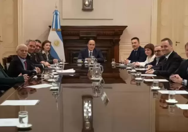 Parte de los ministros medidos   /