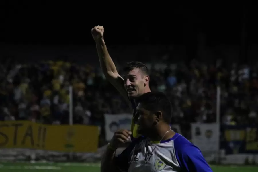 El Globo meti� un triunfazo ante Fadep