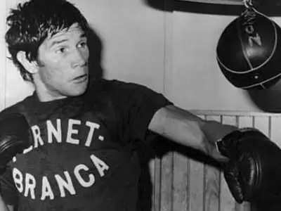 Carlos Monz�n.