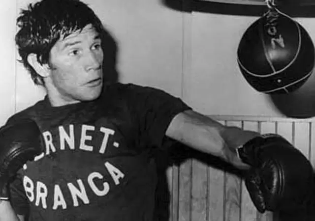 Carlos Monz�n.