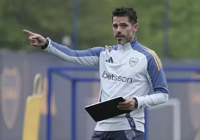Gago y la comisi�n directiva buscan reemplazante para Chiquito.