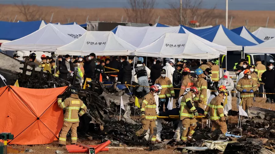 En el accidente de la Jeju Airlines, los sobrevivientes eran los auxiliares de vuelo, que estaban en la cola del avión.