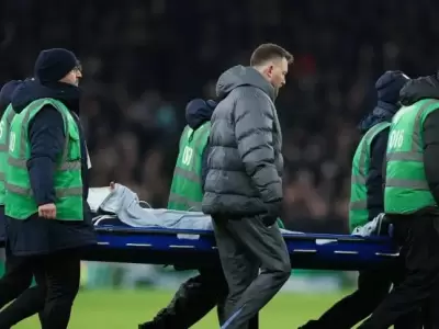 Bentancur se retir� en camilla.