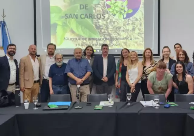 El trabajo de la Sociedad Rural del Valle de Uco, la CAR de Mendoza y los productores de la regi�n lograron el sello para la producci�n sancarlina.