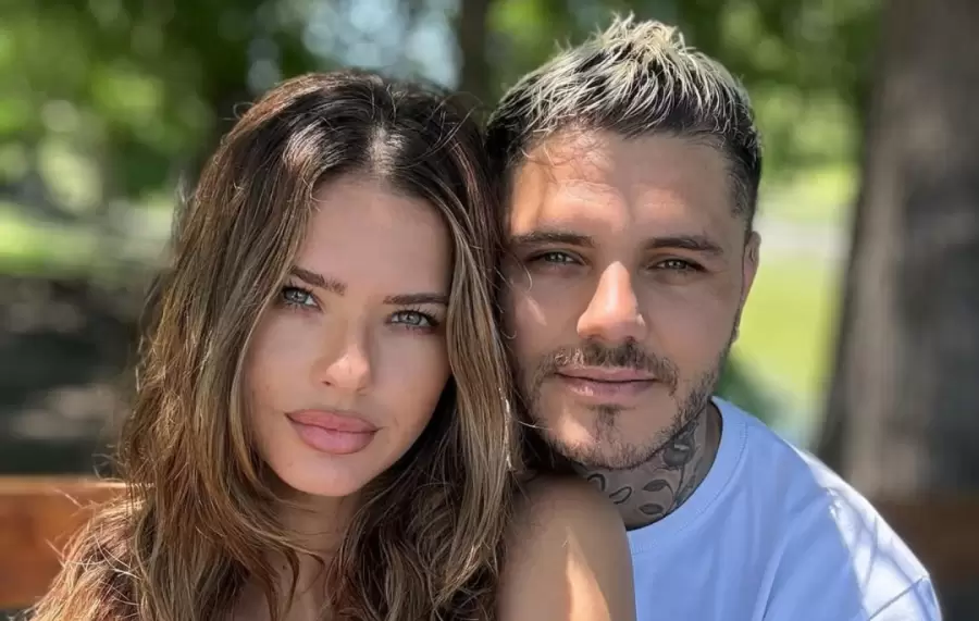 Mauro Icardi y la China Suárez de novios.