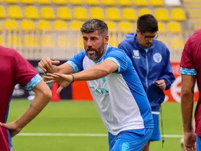 Ernesto Pedernera busca el mejor 11 para el inicio del Apertura.