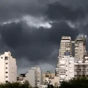 Persisten las tormentas en varias provincias y asoma la ola de calor