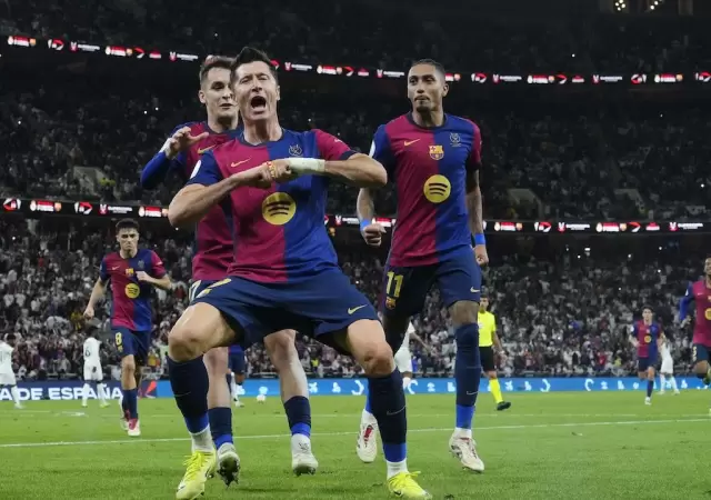 Robert Lewandoski marc� el segundo de penal