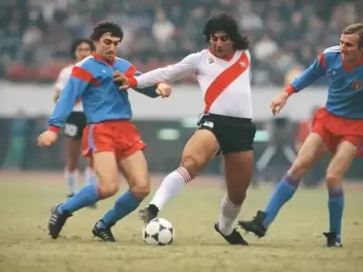 El B�falo Funes ante Steaua Bucarest d�a que logr� la Intercontinental