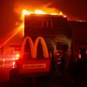 Ya asciende a 24 la cifra de muertos por los incendios forestales en Los �ngeles