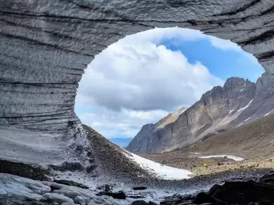 Desde hace a�os se advert�a que podr�a colapsar la cueva de hielo, por lo que estaba prohibido su ingreso.