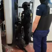 Mujer policía fue arrestada junto a su marido narco en un megaoperativo antidrogas