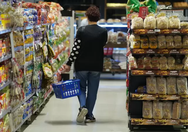 Buscar precios ayuda a bajarla inflaci�n   /