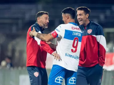 El Kily Gonz�lez junto a Fernando Zampedri en el amistoso entre Uni�n y Universidad Cat�lica