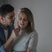 ¿Cómo identificar a un mitómano en una relación?