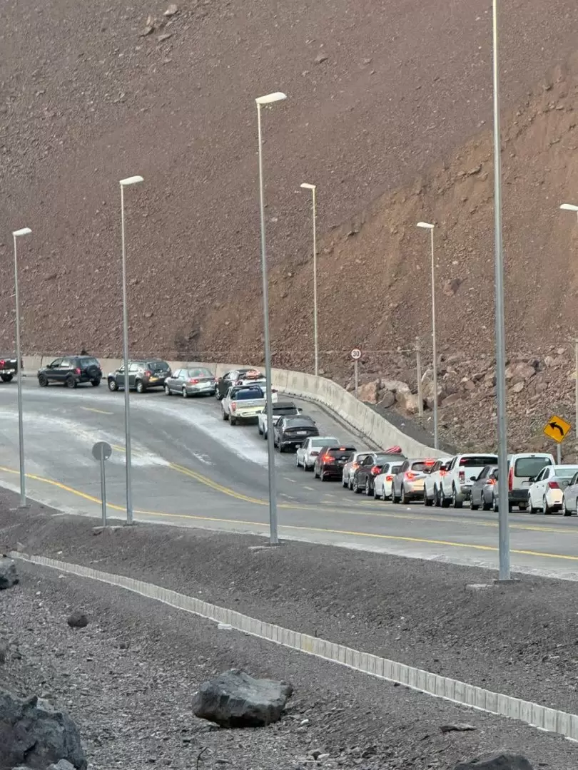 Fila de autos.