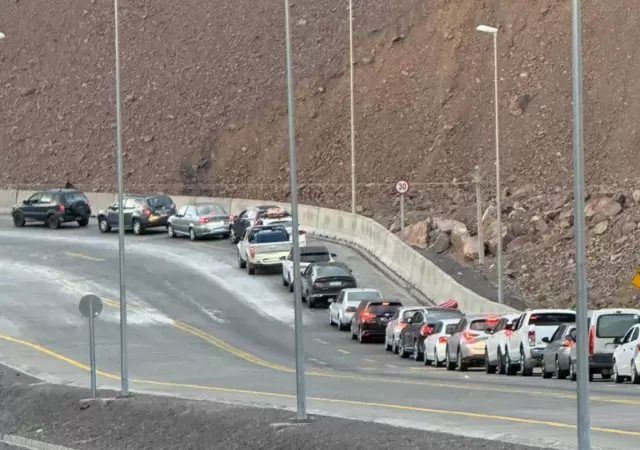 Hay demoras de m�s de 10 horas para pasar a Chile.