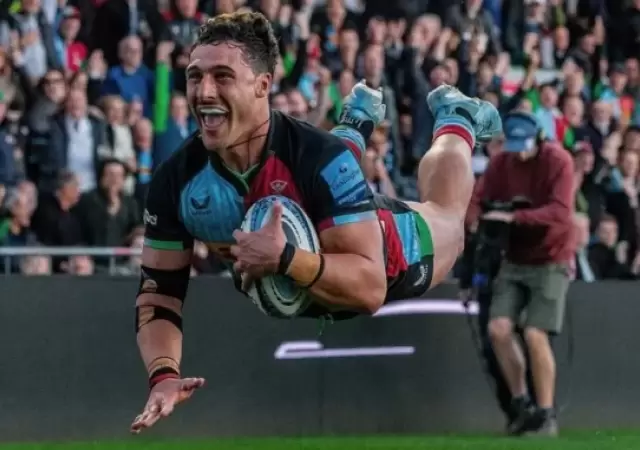 Rodrigo Isgr� anot� un hermoso try en su debut