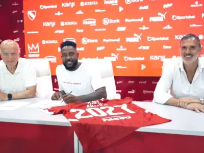 �lvaro Angulo nueva incorporaci�n del Rojo