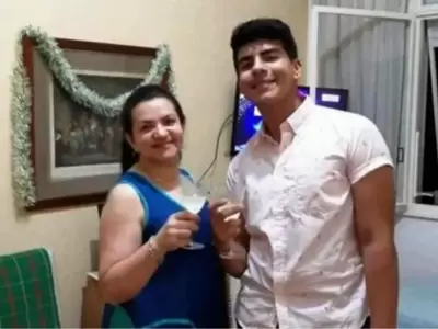 Graciela Sosa y Fernando B�ez Sosa.