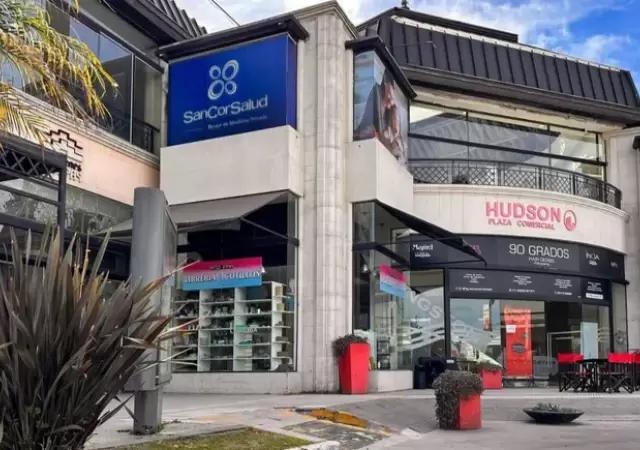 El centro comercial en el que se produjo el violento asalto. (Foto: web)