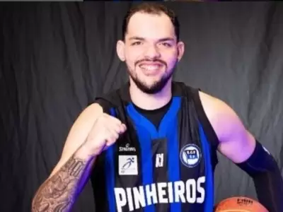 Fidelis llega a la Argentina.