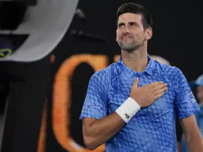 Djokovic gan� y se divirti�