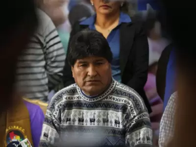 Morales se encuentra asediado por acusaciones de abuso de menores y trata de personas.