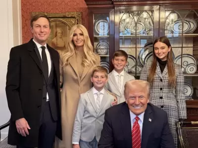 Donald Trump y familia el d�a previo a la asunci�n.
