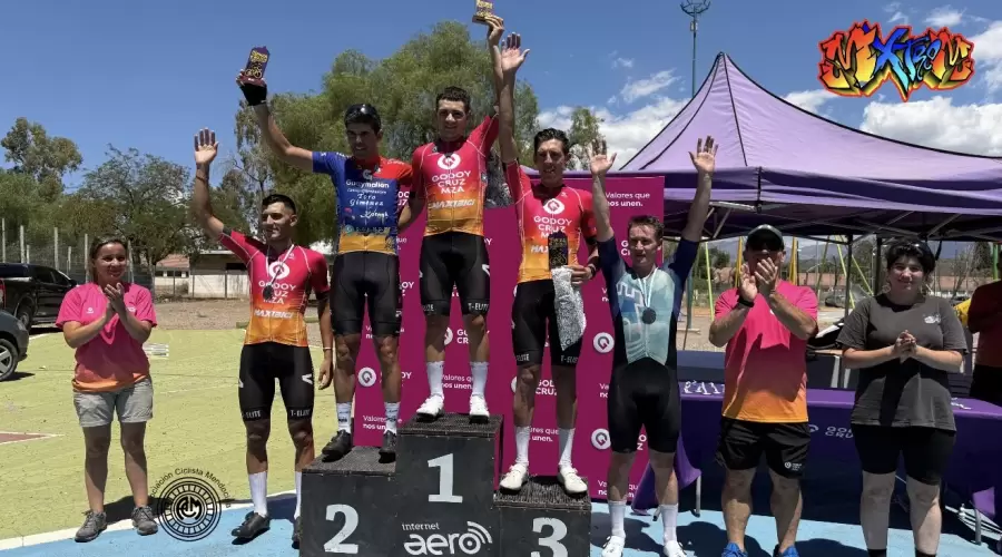 El podio en Godoy Cruz.