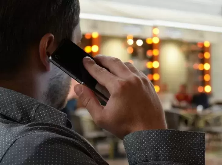 Los estafadores usan n�meros con el prefijo +358 para enga�ar a los usuarios de WhatsApp. /