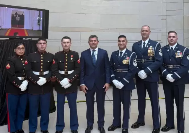 El gobernador de San Juan, Marcelo Orreglo, en el Capitolio.