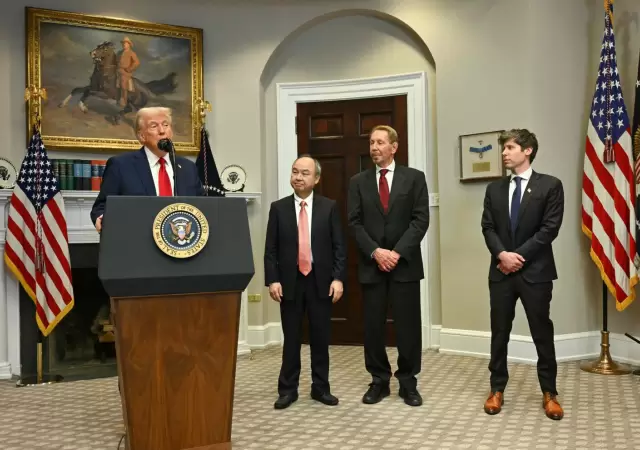 Trump, secundado por tres de los grandes CEO techs present� un megaproyecto de IA sin restricciones �Te resulta inquietante?