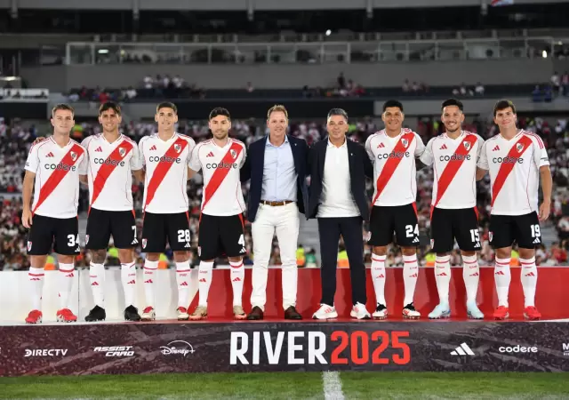 El S�per River se present� ante su gente.