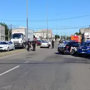 �Im�genes sensibles! Un ciclista qued� incrustado en un parabrisas en Santa Fe