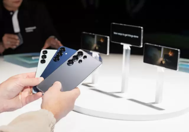 Lanzamiento del Samsung Galaxy S25.
