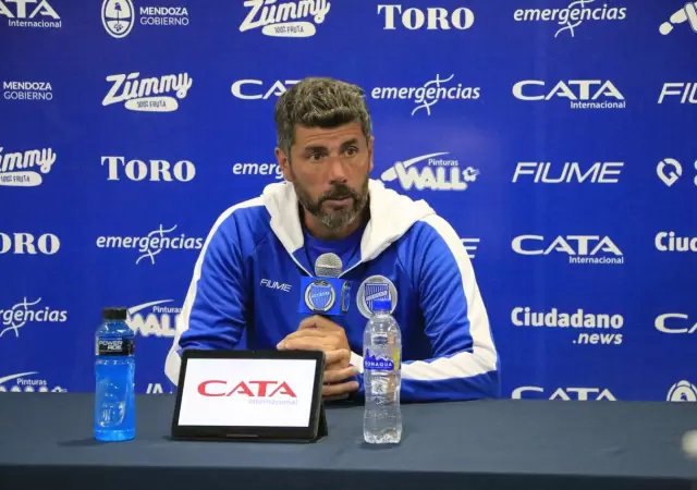 Pedernera lament� el debut, pero conf�a en su equipo