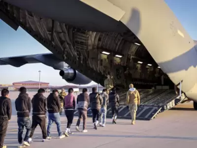 Aviones militares estar�an siendo desplegados en varios estados para sacar del pa�s a los inmigrantes irregulares.