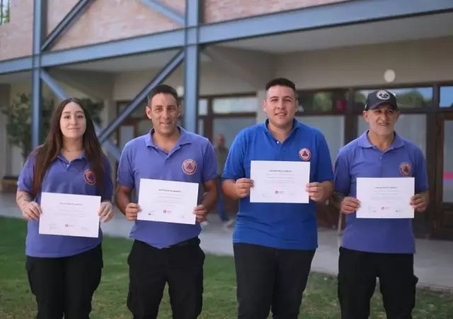 Empleados municipales de Godoy Cruz premiados por salvar una vida