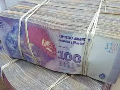 Dinero en efectivo.