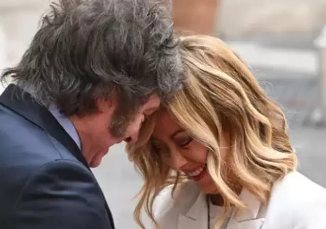 "En el contexto internacional, Milei ya no se siente tan solo, sobre todo con la figura de Georgia Meloni" (S. Chini)