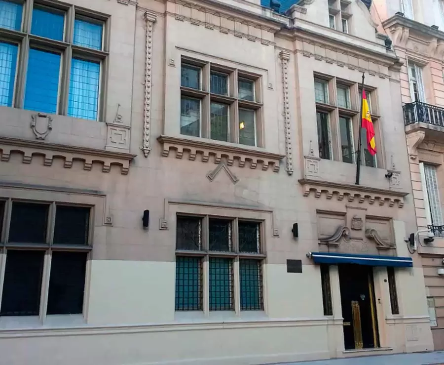 Consulado General de Espa�a en Buenos Aires. Guido 1770, CABA.