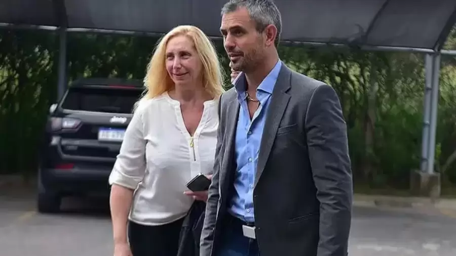 Karina y Mart�n Menem organizando el partido