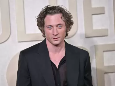 Jeremy Allen White.