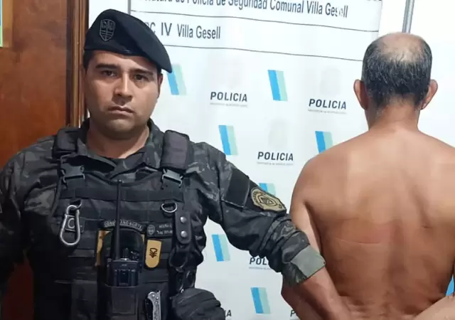 El depravado fue sorprendido y detenido cuando comet�a el hecho. (Foto: gentileza Infobae)