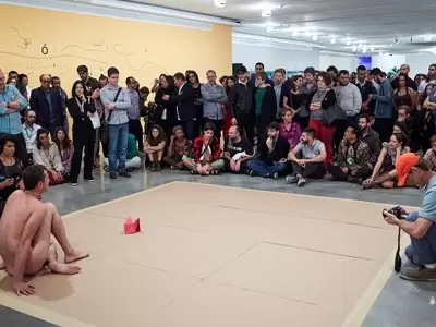 Wagner Schwartz, durante la presentaci�n en el Museo de Arte Moderno de S�o Paulo (2017).