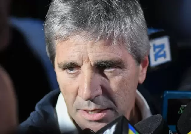 Luis Caputo a�n sigue esperando cerrar el nuevo acuerdo con el Fondo Monetario Internacional, FMI.