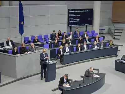 Un acalorado debate dio pie a una votaci�n que rompe con la hist�rica postura alemana de recepci�n de inmigrantes.