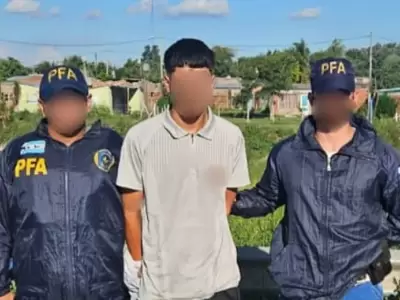Uno de los dos j�venes detenidos por la Polic�a Federal. (Foto: web)